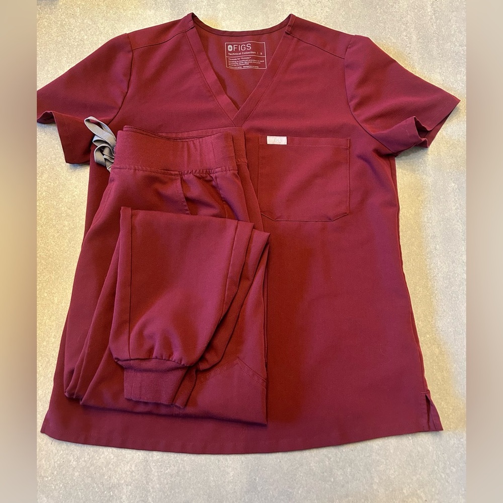 Figs Set Burgandy Zamora Jogger Scrub Pants, Catrina One-Pocket top